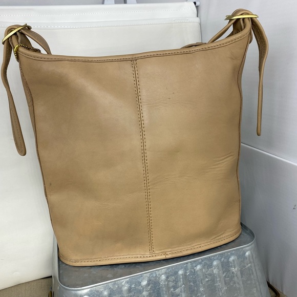 COLDWATER CANYON HOBO-STYLE BUCKET SHOULDER BAG IN BEIGE - Picture 2 of 9